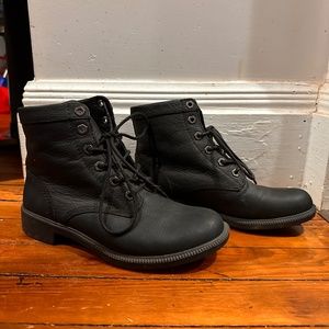 Like New Black Kodiak Original All-Seasons Leather Boot
